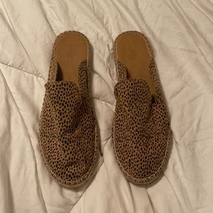 Leopard 🐆 print mule espadrilles
